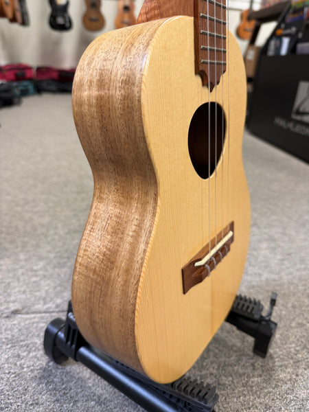 KoAloha KTO-10S Solid Spruce/Acacia Electric Tenor Opio Ukulele w/Case - Pre Loved
