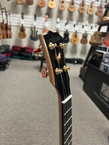 Rebel Double Cheese Tenor Ukulele w/Case - Solid Spruce/Solid Mahogany