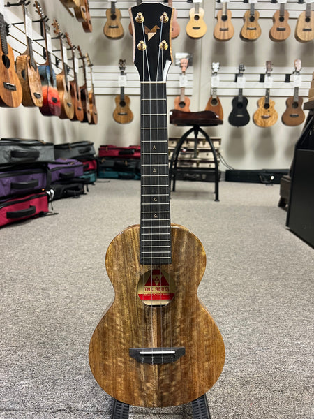 Rebel Creme Brulee Solid Mango Concert Ukulele w/Case - Rebel Mango Slim Concert