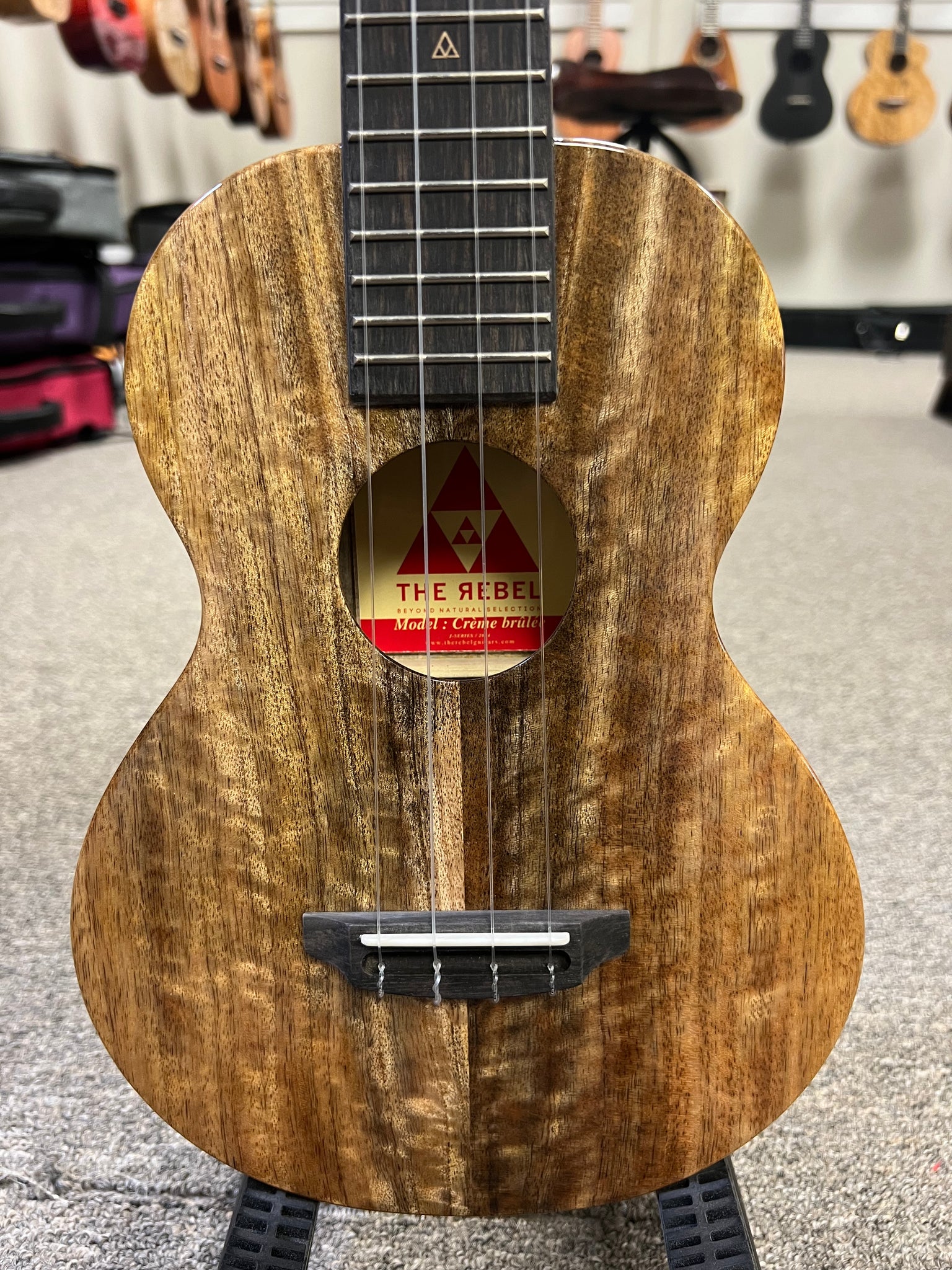 Rebel Creme Brulee Solid Mango Concert Ukulele w/Case - Rebel Mango Slim Concert