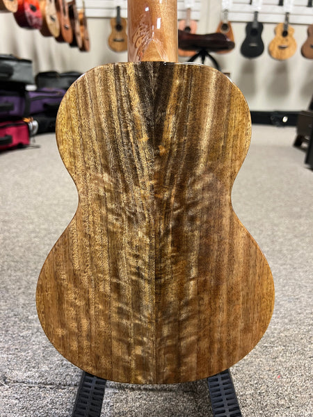 Rebel Creme Brulee Solid Mango Concert Ukulele w/Case - Rebel Mango Slim Concert