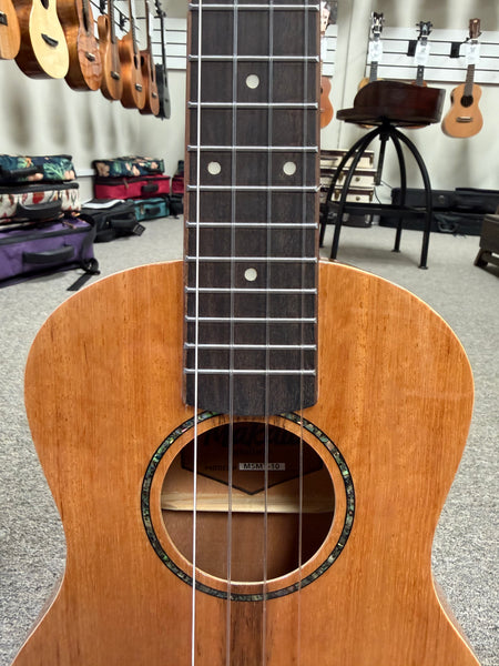 Makaio MSMT-10 Spalted Mango Tenor Ukulele w/Case