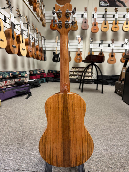 Makaio MSMT-10 Spalted Mango Tenor Ukulele w/Case