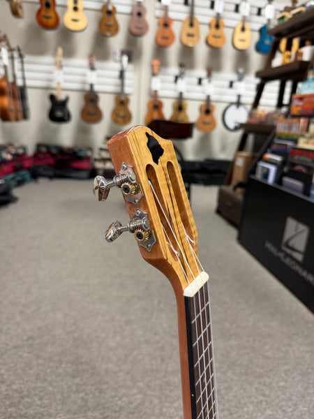 HUG SMP-CG Spalted Maple Concert Ukulele