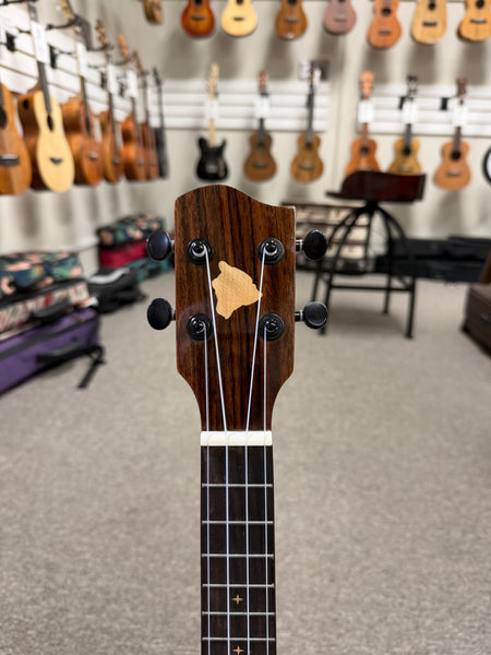 HUG SCR-CG Solid Cedar/Rosewood Concert Ukulele