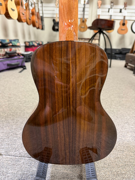 HUG SCR-CG Solid Cedar/Rosewood Concert Ukulele
