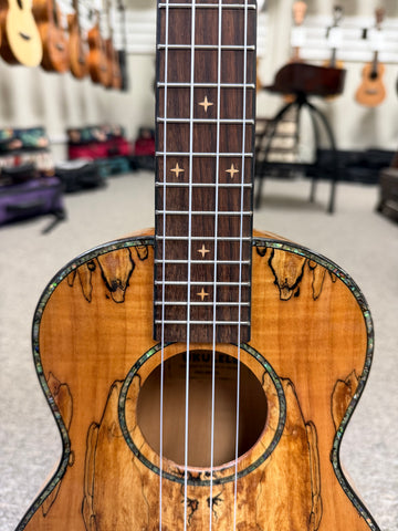 HUG SMP-TG Spalted Maple Tenor Ukulele