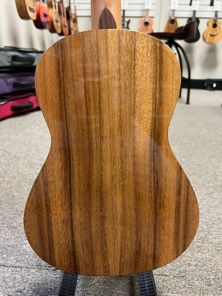 Oli L1-BCA Solid Cedar/Acacia Baritone Ukulele w/Case