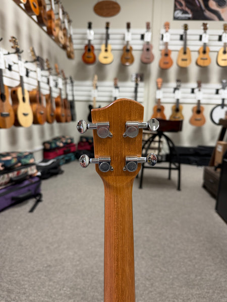 HUG SCSM-T Solid Cedar/Spalted Maple Tenor Ukulele