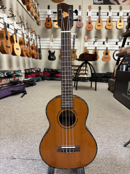 HUG SCR-TG Solid Cedar/Rosewood Tenor Ukulele