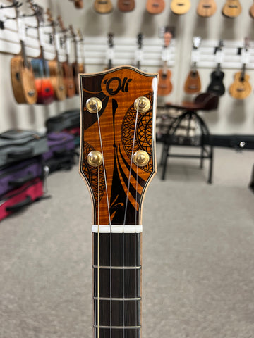 Oli L2-BSFM-SB Solid Spruce/Flame Maple Sunburst Baritone Ukulele