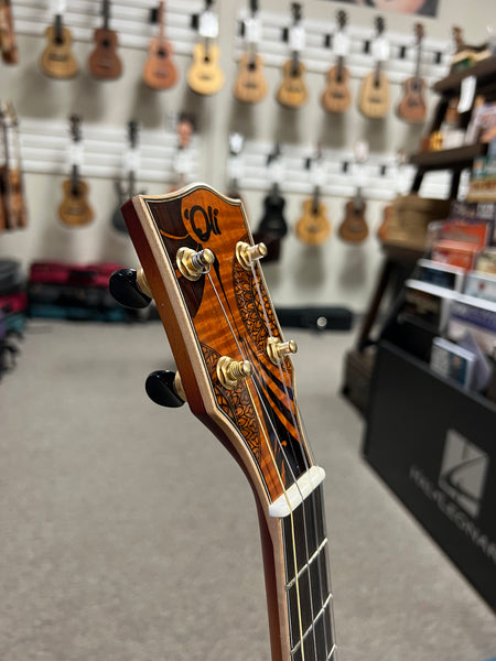 Oli L2-BSFM-SB Solid Spruce/Flame Maple Sunburst Baritone Ukulele w/Case