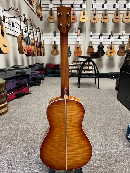 Oli L2-BSFM-SB Solid Spruce/Flame Maple Sunburst Baritone Ukulele w/Case