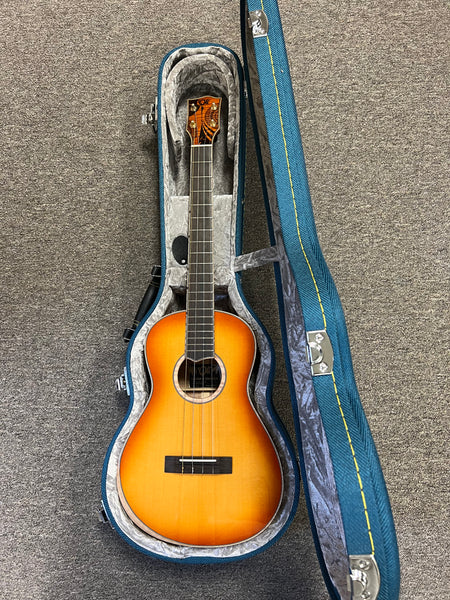 Oli L2-BSFM-SB Solid Spruce/Flame Maple Sunburst Baritone Ukulele w/Case