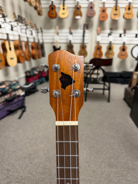 HUG SSM-B Solid Spruce/Mahogany Baritone Ukulele
