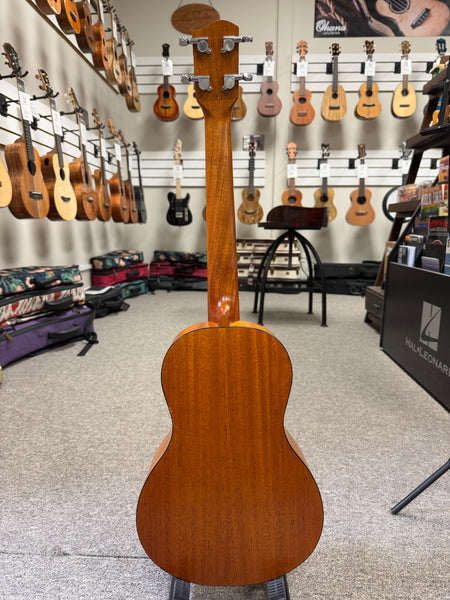 HUG SSM-B Solid Spruce/Mahogany Baritone Ukulele