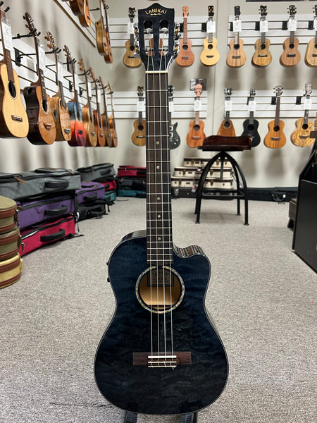 LANIKAI QM-BKCEB Quilted Maple Electric Baritone Ukulele w/Case - Transparent Black
