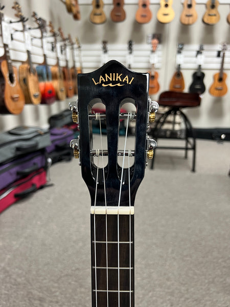 LANIKAI QM-BKCEB Quilted Maple Electric Baritone Ukulele w/Case - Transparent Black