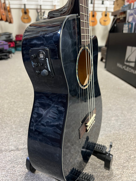 LANIKAI QM-BKCEB Quilted Maple Electric Baritone Ukulele w/Case - Transparent Black