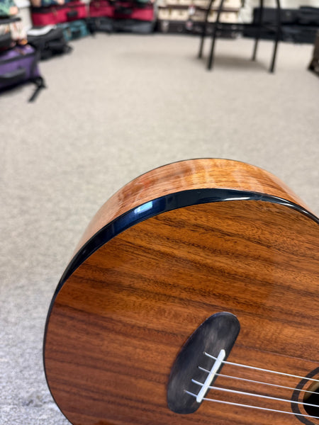 KALA KA-CT-SA-BG Solid Acacia Baritone Ukulele w/Case #1 - Contour Series