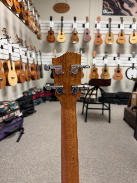 HUG MG-B Solid Mango Baritone Ukulele