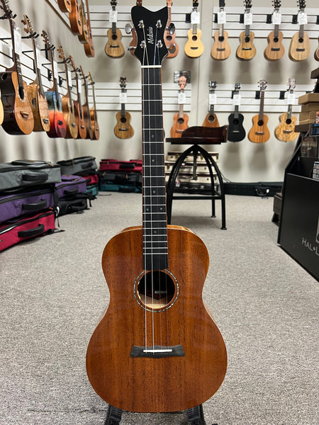 Makaio MMB-10E Mahogany Electric Baritone Ukulele w/Case