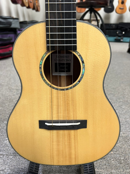 Romero Creations Solid Spruce/Mahogany Grand Tenor Ukulele w/Case - Pre Loved