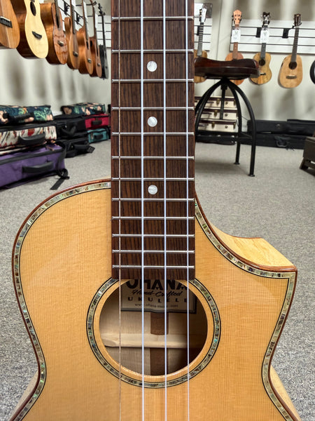 OHANA TK-75CG Tenor Ukulele -Solid Spruce/Solid Flame Maple Cutaway - Pre Loved