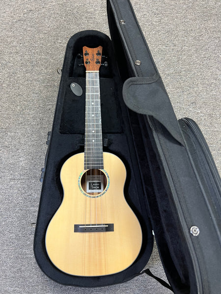 Romero Creations Solid Spruce/Mahogany Grand Tenor Ukulele w/Case - Pre Loved