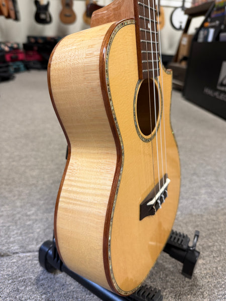 OHANA TK-75CG Tenor Ukulele -Solid Spruce/Solid Flame Maple Cutaway - Pre Loved