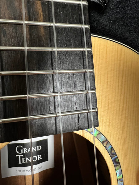 Romero Creations Solid Spruce/Mahogany Grand Tenor Ukulele w/Case - Pre Loved