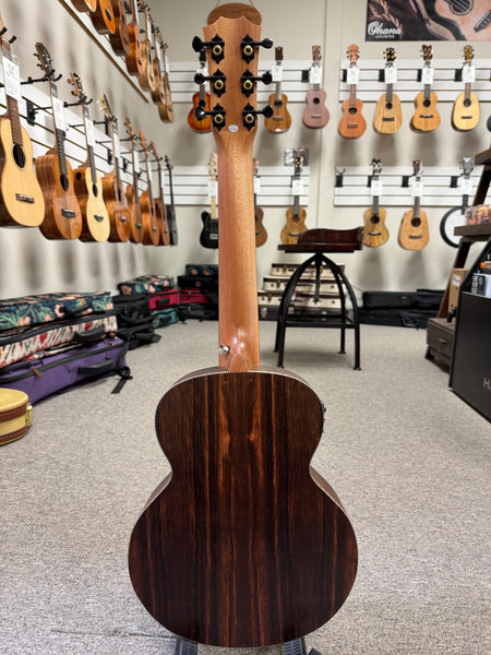 Caramel CB-904G Ebony Electric Guitalele/Guitarlele w/Case - Pre Loved Ukulele