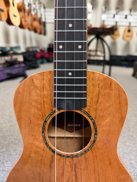 Makaio MSMT-10 Spalted Mango Tenor Ukulele w/Case