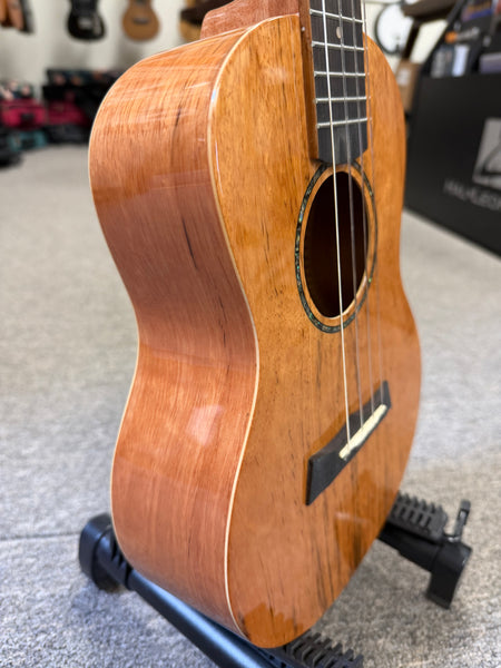 Makaio MSMT-10 Spalted Mango Tenor Ukulele w/Case