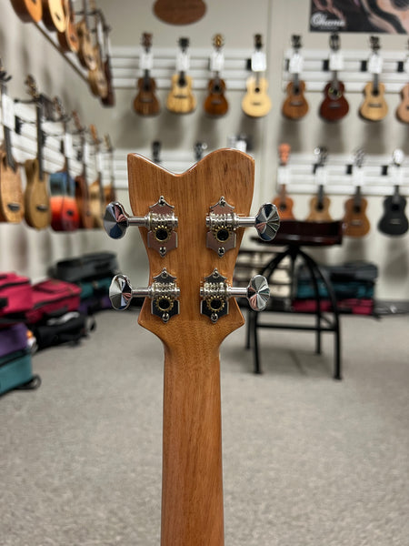 Makaio MKC-10E  Koa Electric Concert Ukulele w/Case