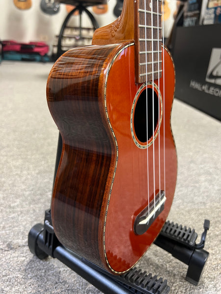 OHANA SK-50G Soprano Ukulele - Solid Cedar/Solid Rosewood