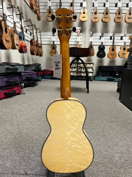 OHANA CK-150QEL Quilted Eucalyptus Concert Ukulele -Bevel Armrest