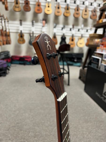 aNueNue UT-110 Solid Mahogany Bird Tenor Ukulele w/Case