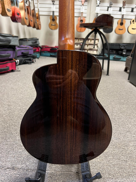 aNueNue UT-214 Cedar Bird Tenor Ukulele w/Case - Solid Cedar/Rosewood