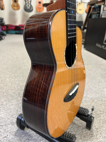 aNueNue UT-330 Blue Moon Tenor Ukulele w/Case -  Torrefied Spruce/Solid East Indian Rosewood