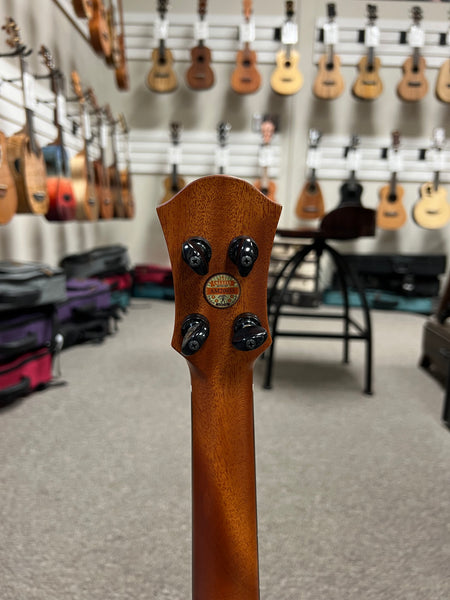 aNueNue UC-110 Solid Mahogany Bird Concert Ukulele w/Case