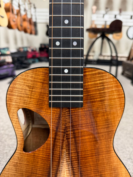 Kanile'a DK-T Solid Koa Tenor Ukulele w/Case - D Series - Made in Hawaii
