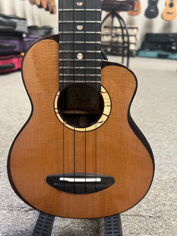 aNueNue US-214 Cedar Bird Soprano Ukulele w/Case - Solid Cedar/Rosewood