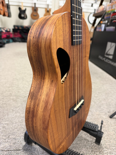 Kanile'a D1-B Solid Koa Baritone Ukulele w/Case - Natural Finish