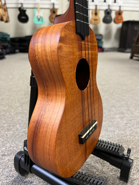 Larrivee Solid Koa Soprano Ukulele w/Case - Pre Loved