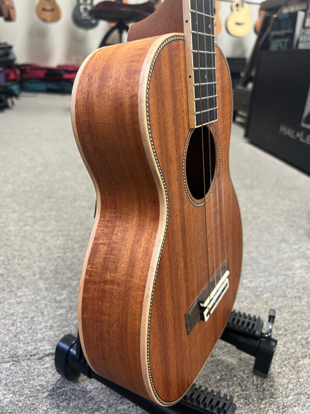 Larrivee UT-40 Solid Mahogany Tenor Ukulele w/Case - Pre Loved