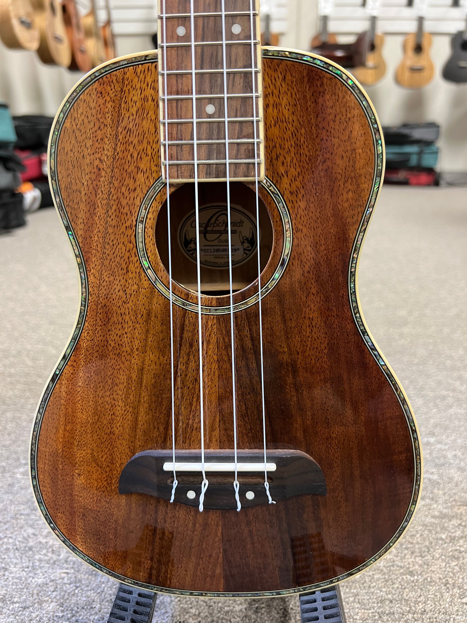 Oscar Schmidt OU5C Koa Concert Ukulele w/Case - Pre Loved