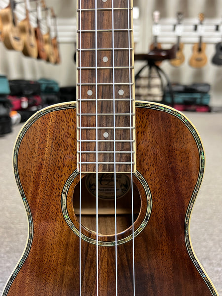 Oscar Schmidt OU5C Koa Concert Ukulele w/Case - Pre Loved