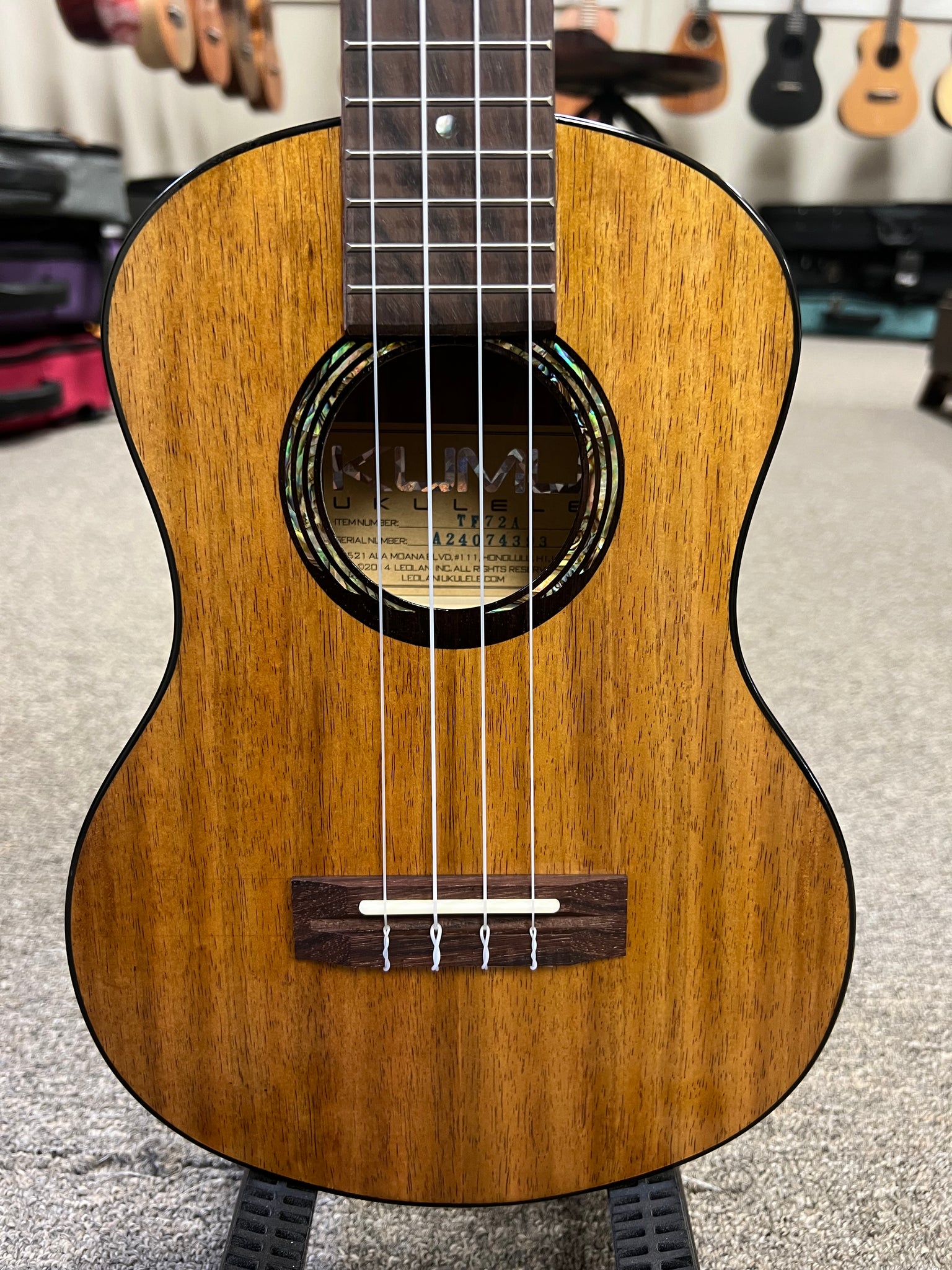 KUMU TF-72 Koa Thin Body Tenor Ukulele - Travel Ukulele