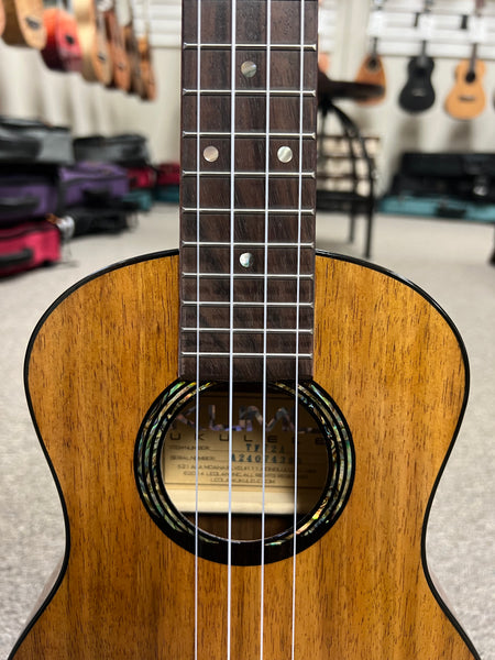 KUMU TF-72 Koa Thin Body Tenor Ukulele - Travel Ukulele